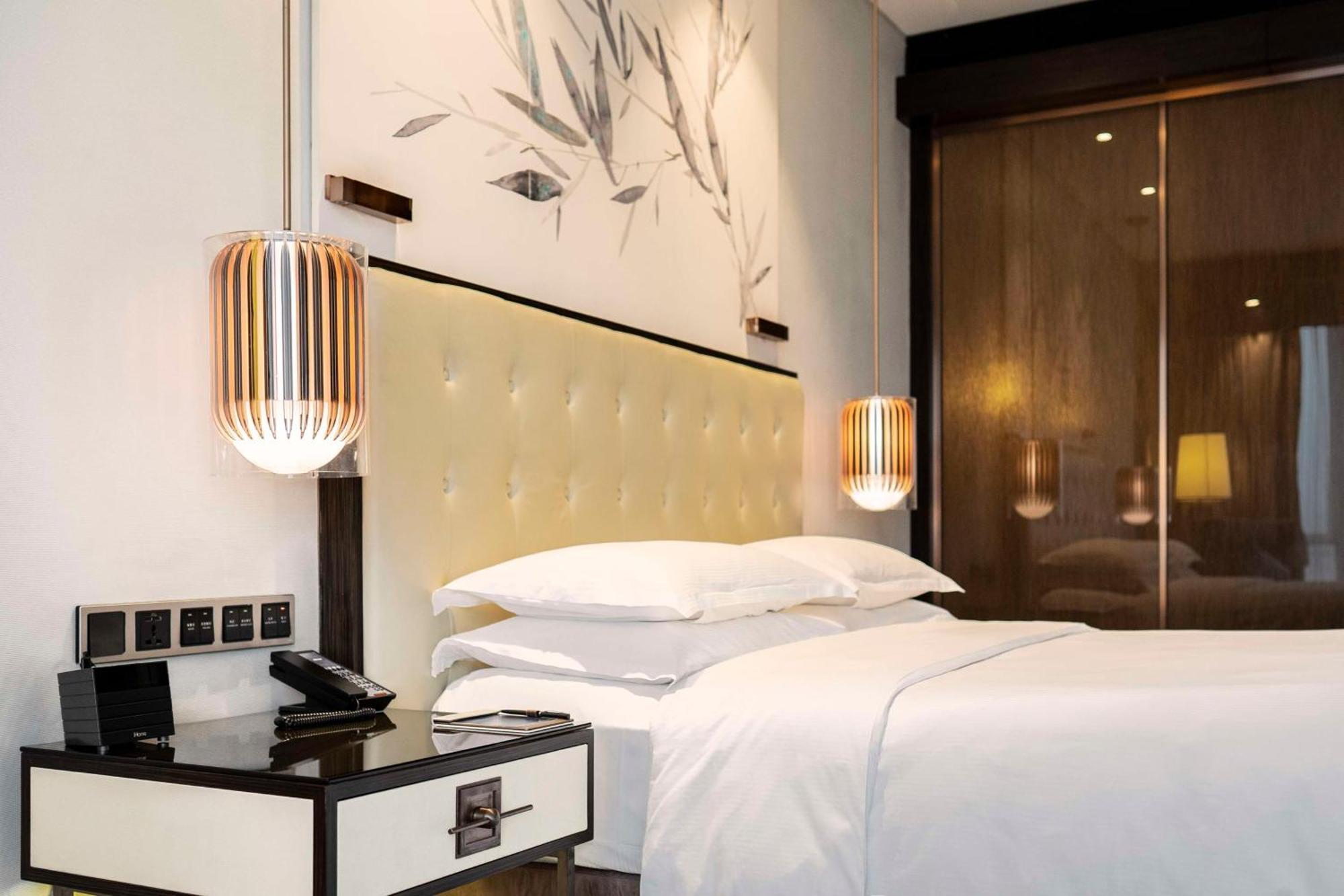 Hilton Shenzhen Futian, Metro Station At Hotel Front Door, Close To Futian Convention & Exhibition Center Bagian luar foto